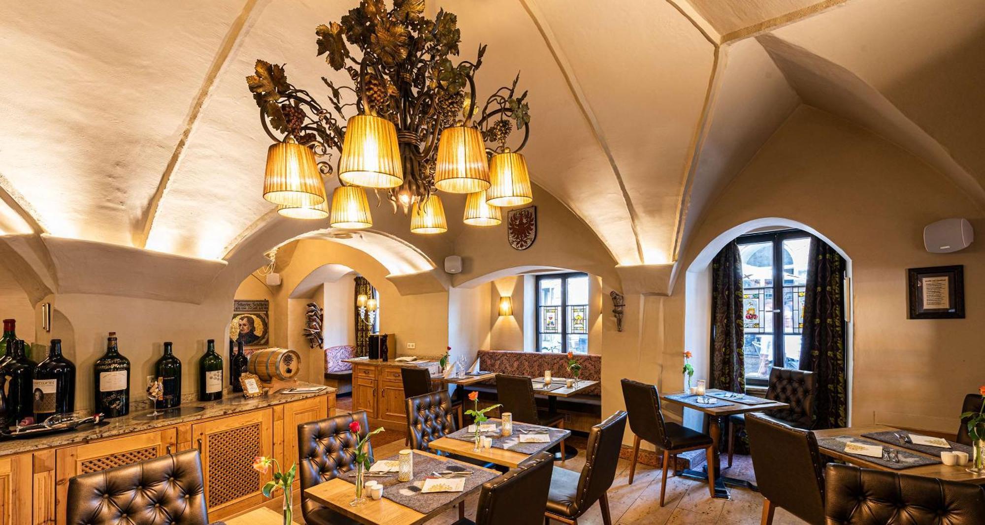 Hotel Goldener Adler, BW Signature Collection Innsbruck Ngoại thất bức ảnh