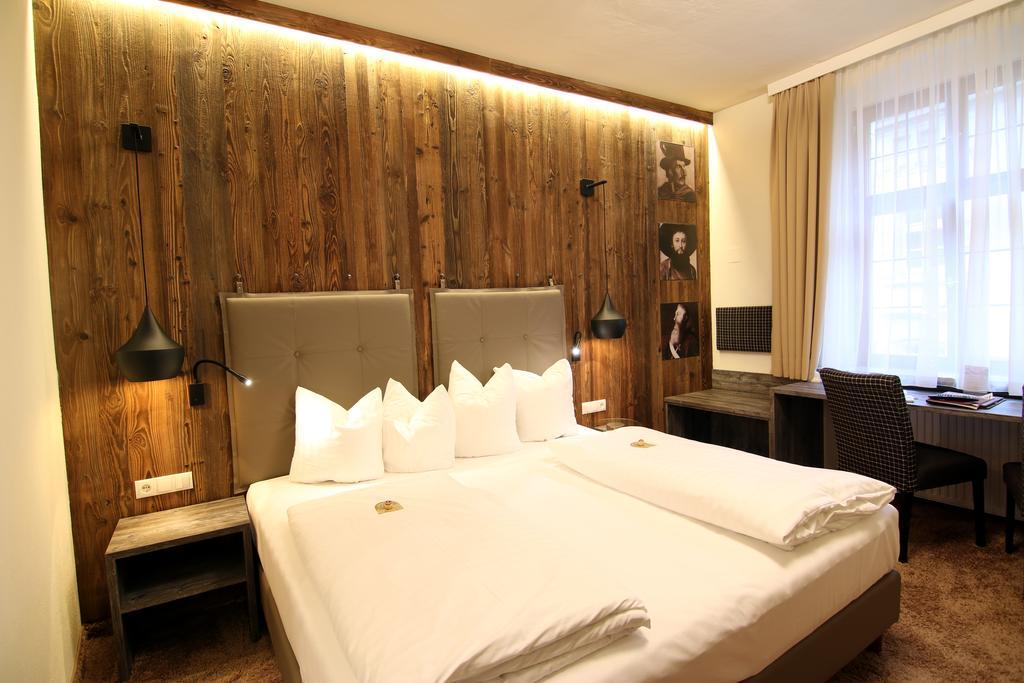 Hotel Goldener Adler, BW Signature Collection Innsbruck Ngoại thất bức ảnh